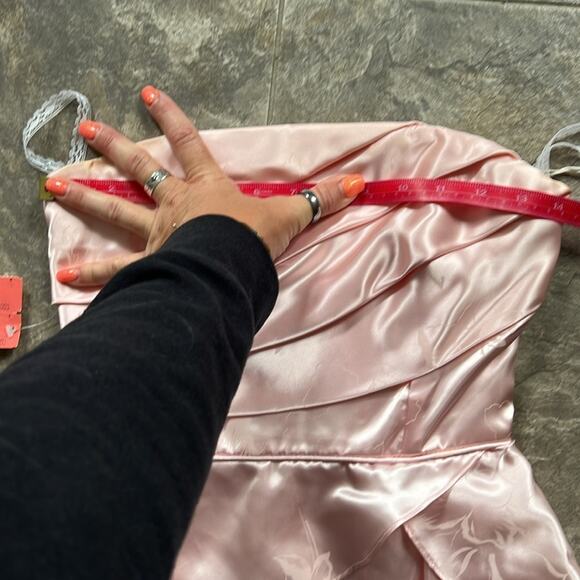 Vintage Nordstrom Pink Shiny Acetate Ruffle Swoop Bodice Wiggle Dress Size 3-4 - Picture 11 of 12